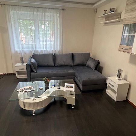 Star Street Home Mosonmagyaróvár Eksteriør billede
