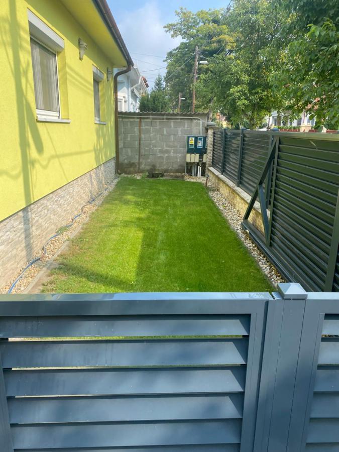 Star Street Home Mosonmagyaróvár Eksteriør billede